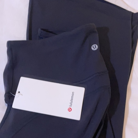 NWT LULULEMON Groove Pant Flare High Waist LEGGING Solid Black NULU Align 8 - Picture 6 of 15